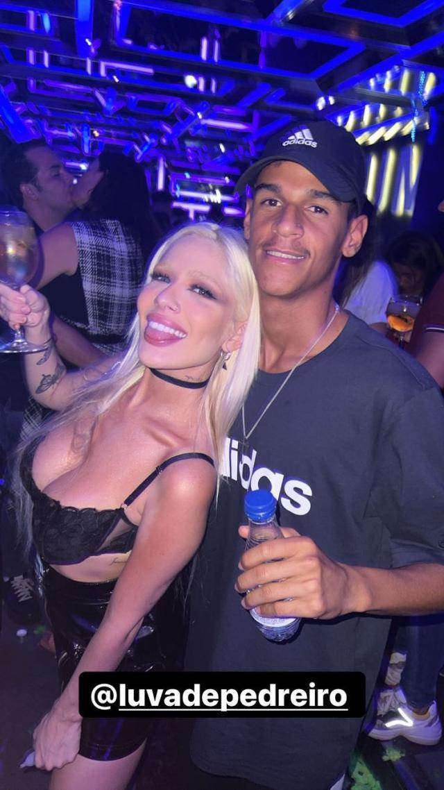 开云官方网站-米利唐被绿？女儿出生4天前 临产女友已跟他分手！